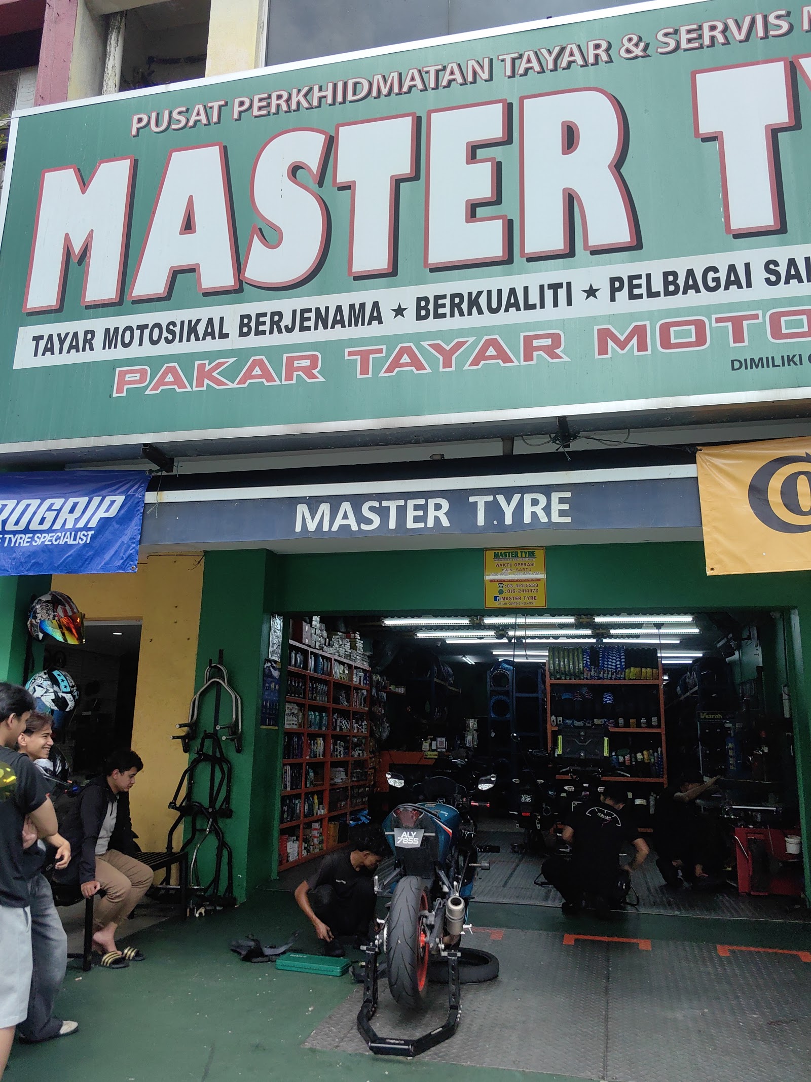 Yow Tyre Service Centre 6